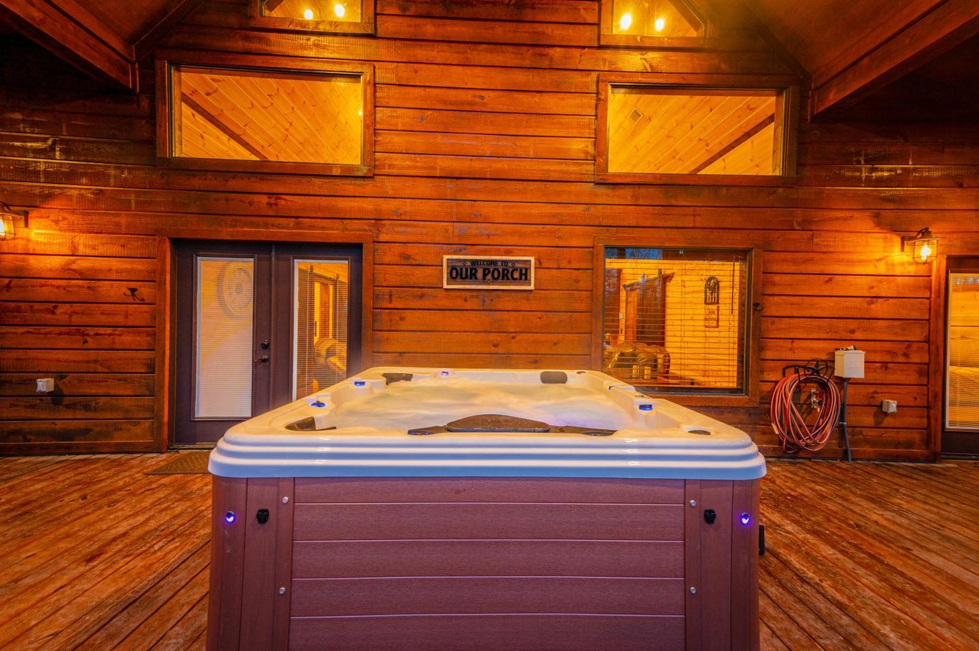 The Luxurious Blue Sky Lodge Is Epic! 布罗肯鲍 外观 照片