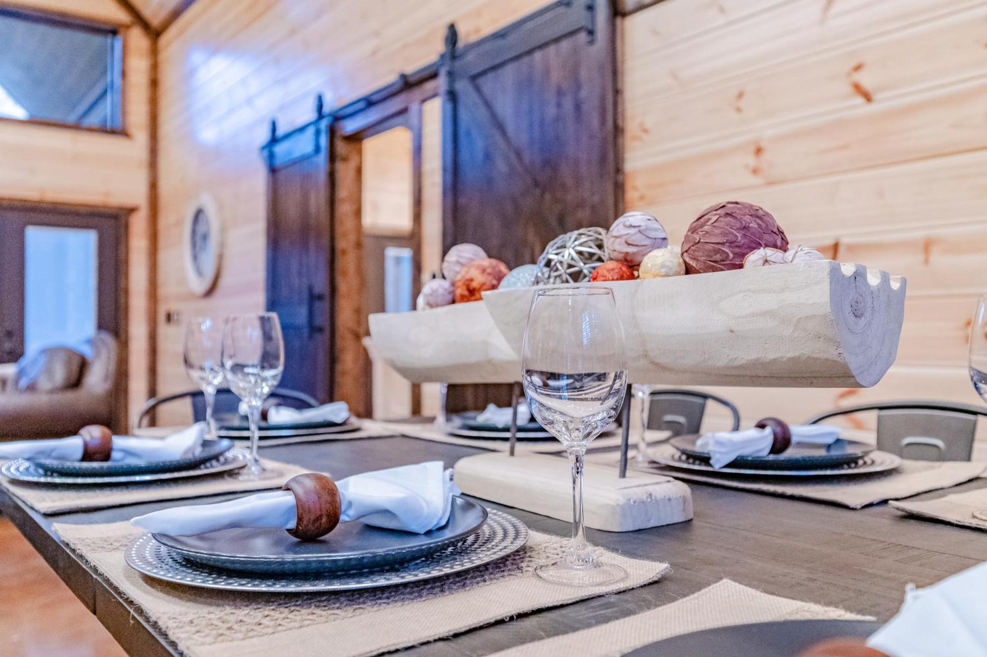 The Luxurious Blue Sky Lodge Is Epic! 布罗肯鲍 外观 照片