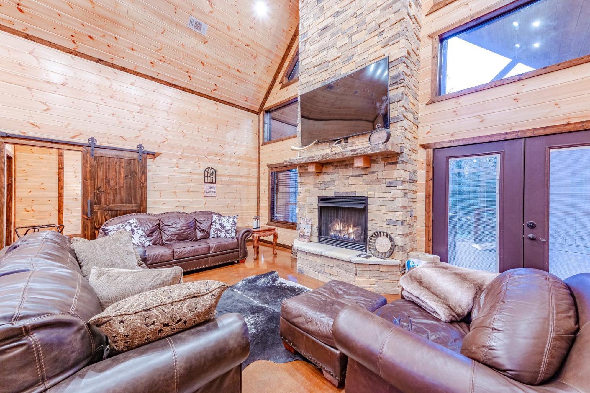 The Luxurious Blue Sky Lodge Is Epic! 布罗肯鲍 外观 照片